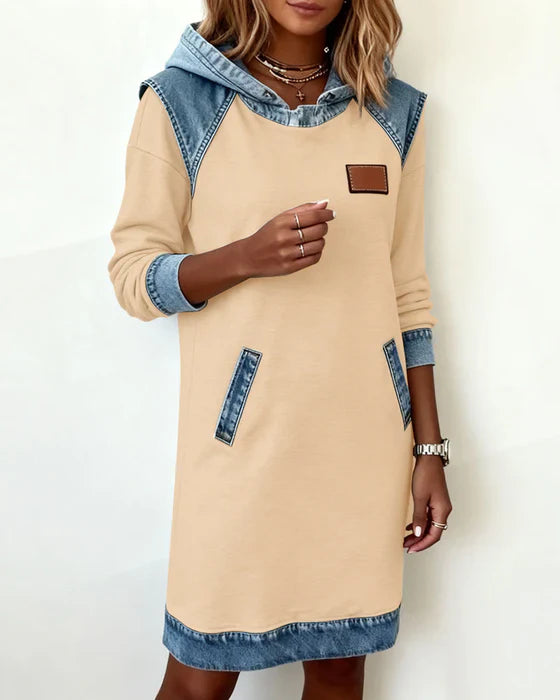 Chanty - Casual dress with contrasting hood