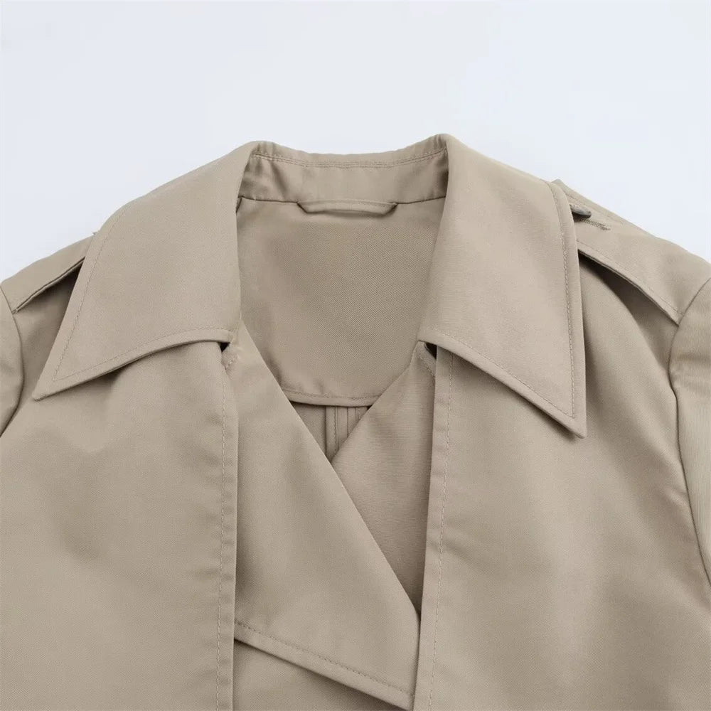 Aveline™ | Charlotte