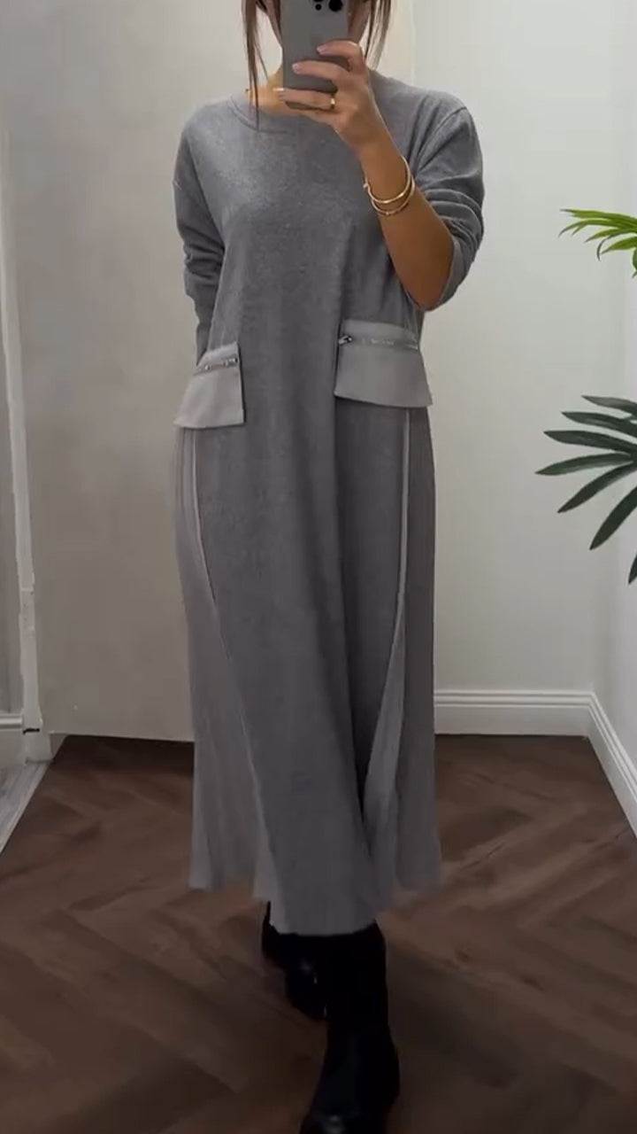 Isenelle - Casual Pleated Dress with Round Neck and Pockets