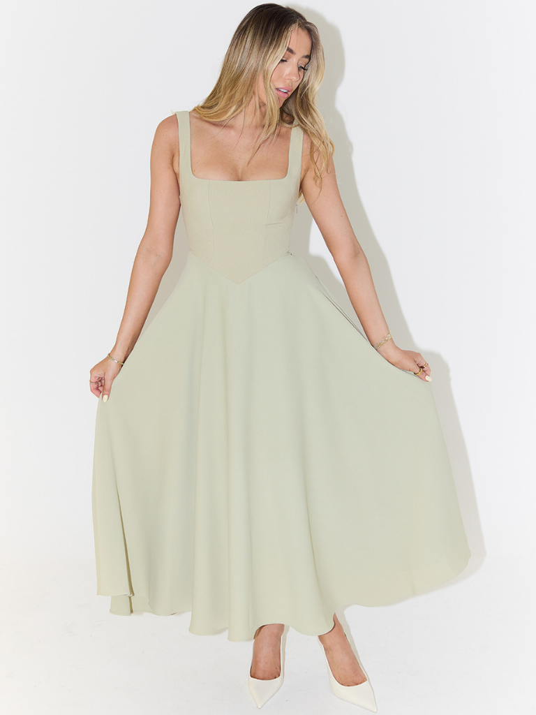 Lynn | Flare Dress